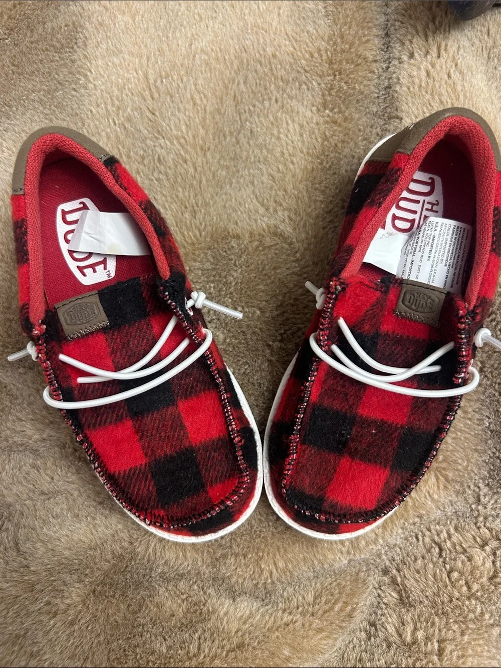 Red Black Plaid Kids Hey Dudes 💥